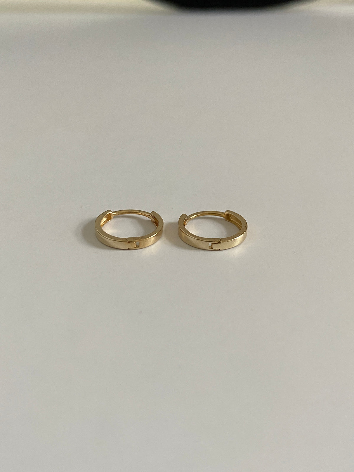 Actual product photo of Solid Gold Hoop Earrings - 8.5mm Inner Diameter - Style 634